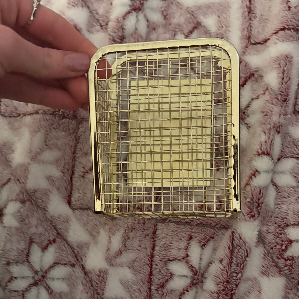 Chic Gold Metal Mesh Organizer magnetic locker
